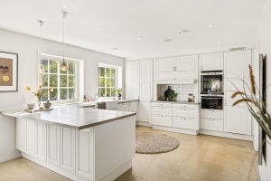 real estate 9327840 1280